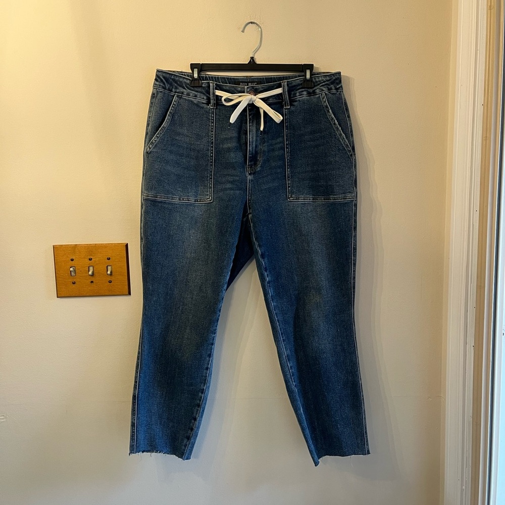 Judy Blue Ankle Cropped Blue Jeans Relaxed Fit